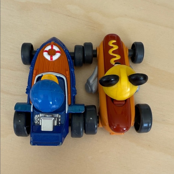 Disney Mickey and Donald Duck Racing Cars - Blue and Orange Kids Made by Mattel - Picture 4 of 5